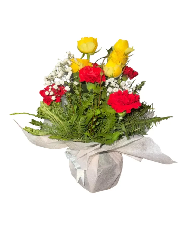 Centro de mesa Rosas y claveles - Imagen 1